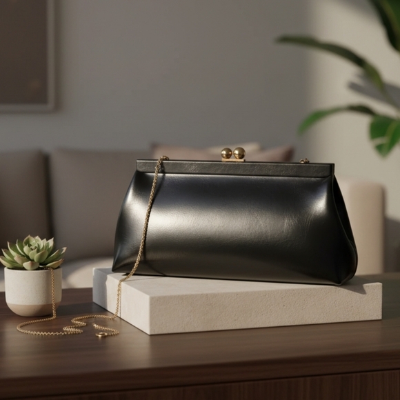 Urban Expression Elegant Women's Black Leather Kiss-lock Clasp Joplin Clutch Bag - Picture 5 of 6